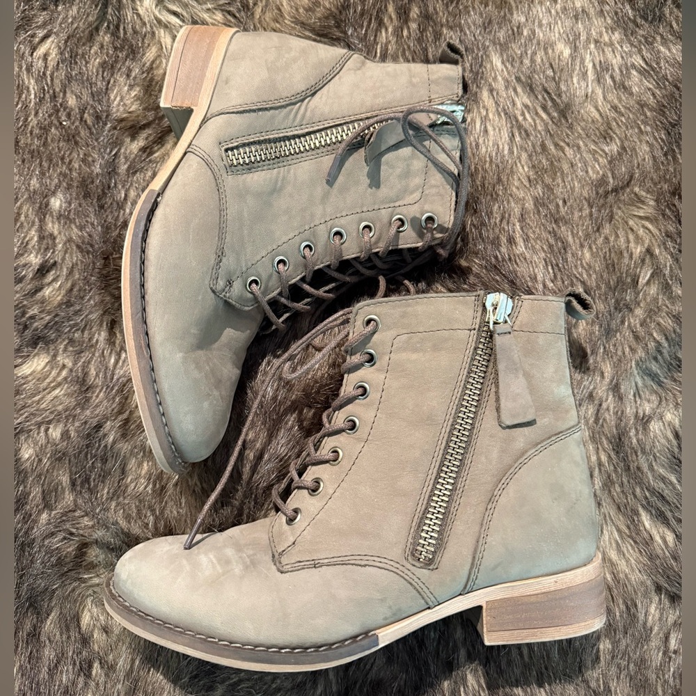 Aldo Keeler women's combat boots